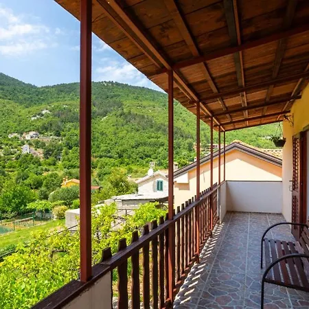 House Mirjana With Pool By Guide ヴィラ Brseč