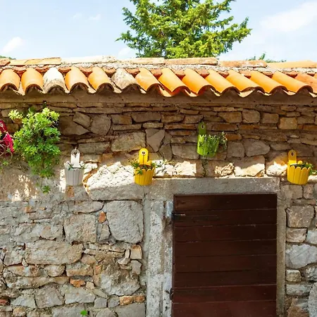 House Mirjana With Pool By Guide *