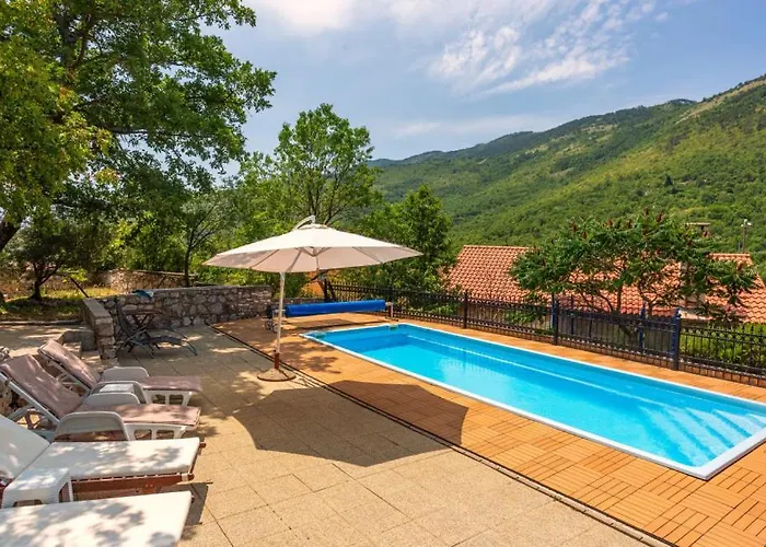 House Mirjana With Pool By Guide 别墅 *