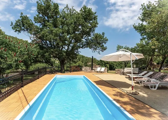 House Mirjana With Pool By Guide 布鲁赛吉