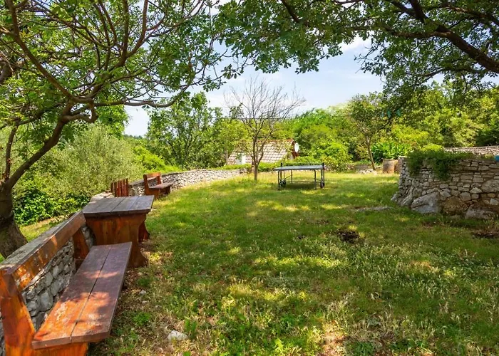 House Mirjana With Pool By Guide
